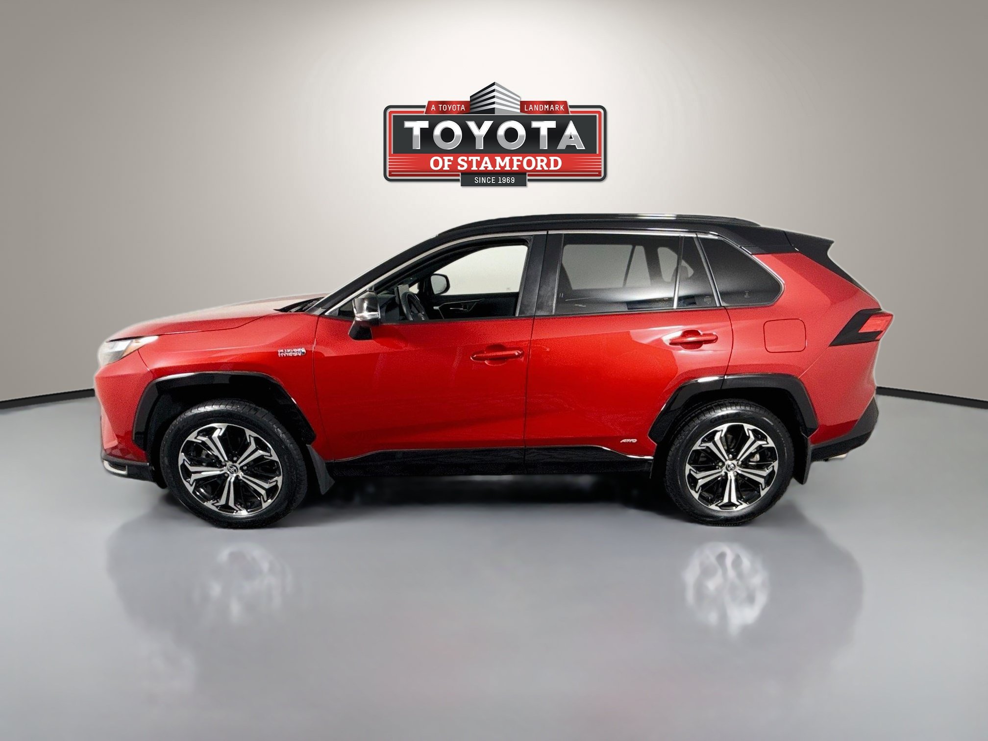 Used 2024 Toyota RAV4 XSE w/ Premium Package AWD/4WD image 4