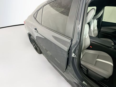 Used 2025 Toyota Camry SE FWD image 28