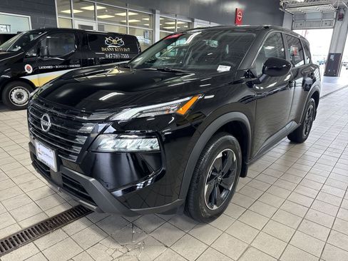 Certified 2026 Nissan Rogue SV w/ Cold Weather Package AWD/4WD image 11