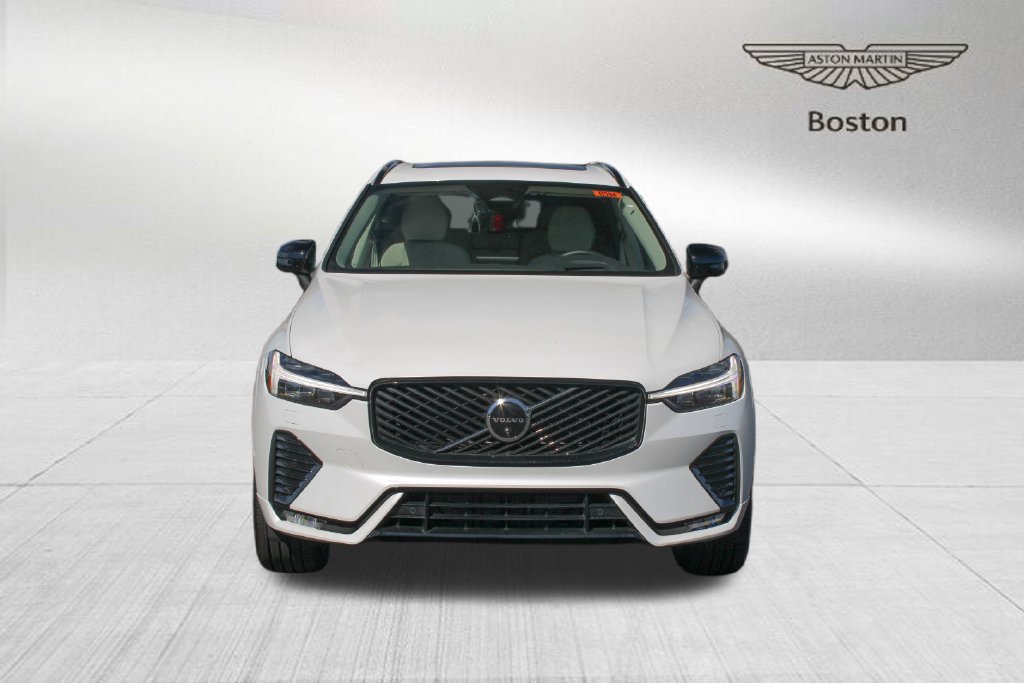 Used 2026 Volvo XC60 B5 Ultra AWD/4WD image 2