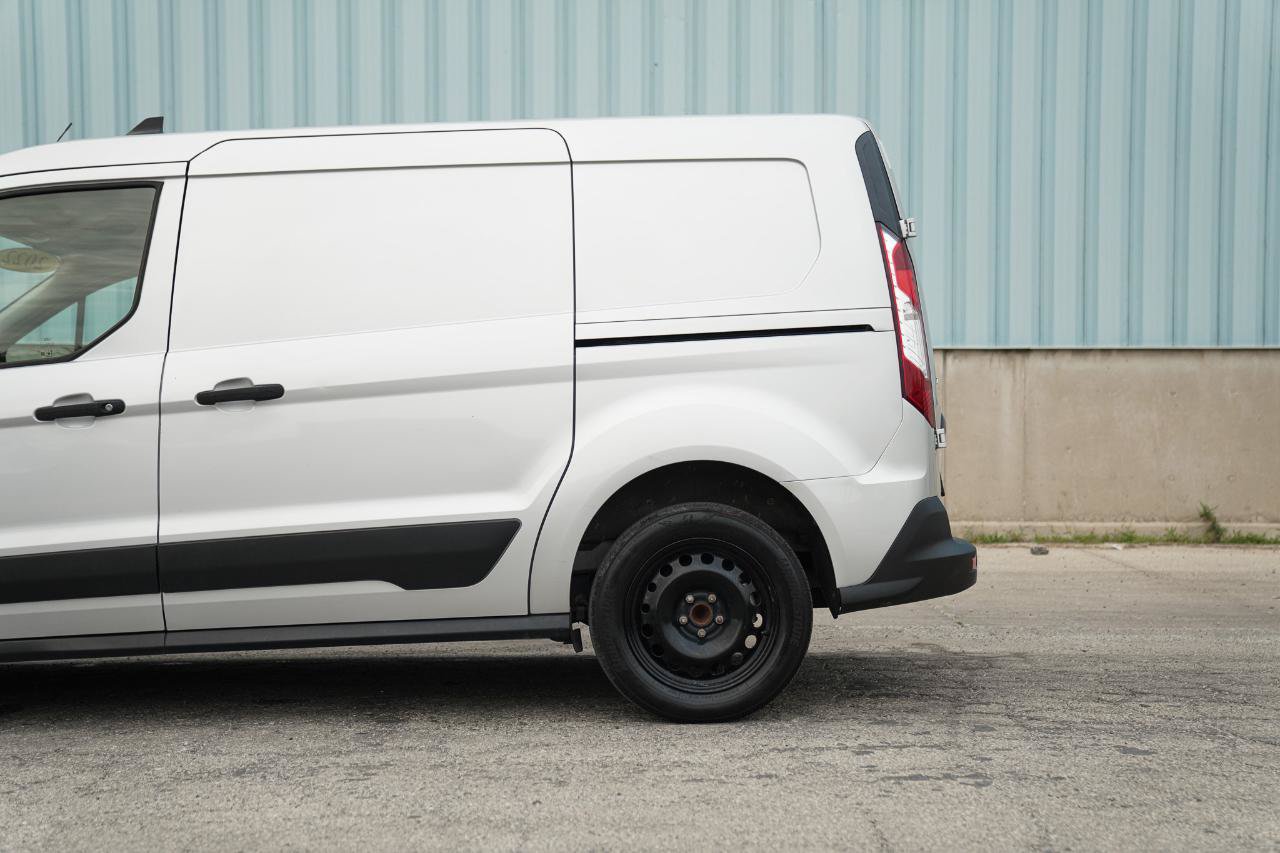 Used 2022 Ford Transit Connect XLT FWD image 8