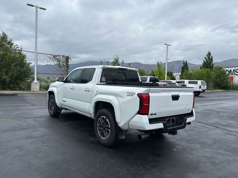 Used 2024 Toyota Tacoma TRD Sport w/ TRD Sport Upgrade Package AWD/4WD image 6