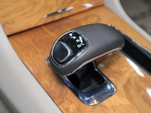 Used 2014 Chrysler 300 C w/ Light Group image 18