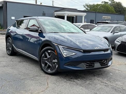Used 2025 Kia EV6 Light RWD image 9