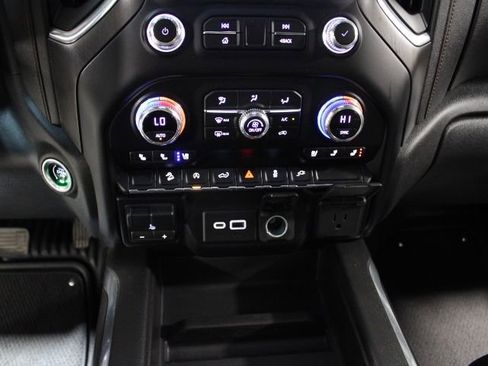 Used 2021 GMC Sierra 1500 AT4 image 33
