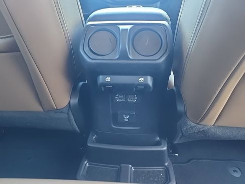 Used 2023 Jeep Wrangler Unlimited Sahara w/ Cold Weather Group image 21