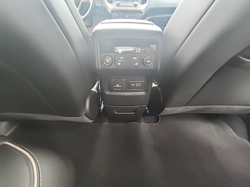 Certified 2023 GMC Acadia Denali w/ Black Diamond Edition image 22