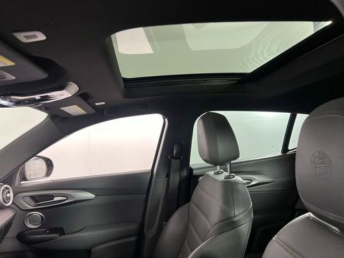 Used 2024 Alfa Romeo Tonale Veloce image 25