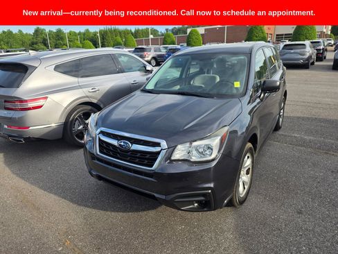 Used 2017 Subaru Forester 2.5i AWD/4WD image 1