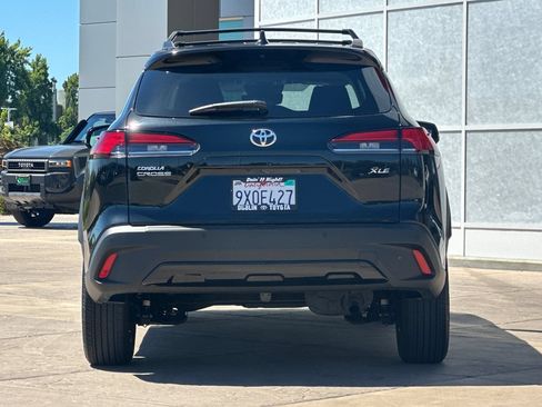 Used 2026 Toyota Corolla Cross XLE w/ Convenience Package FWD image 5