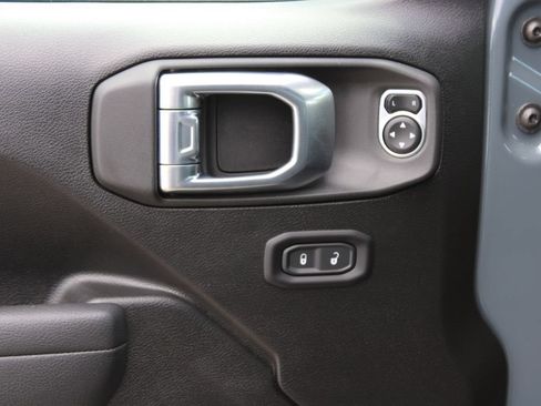 Used 2026 Jeep Wrangler Unlimited Sport AWD/4WD image 29