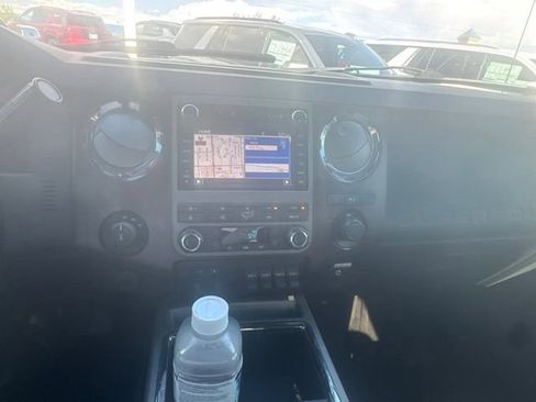 Used 2011 Ford F350 Lariat w/ Lariat Ultimate Pkg AWD/4WD image 12