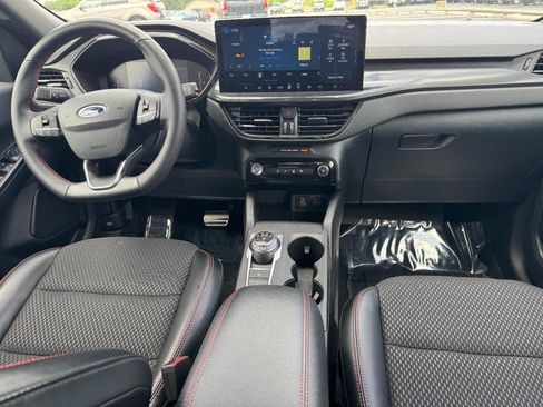 Used 2024 Ford Escape ST-Line w/ Tech Pack #1 FWD image 11