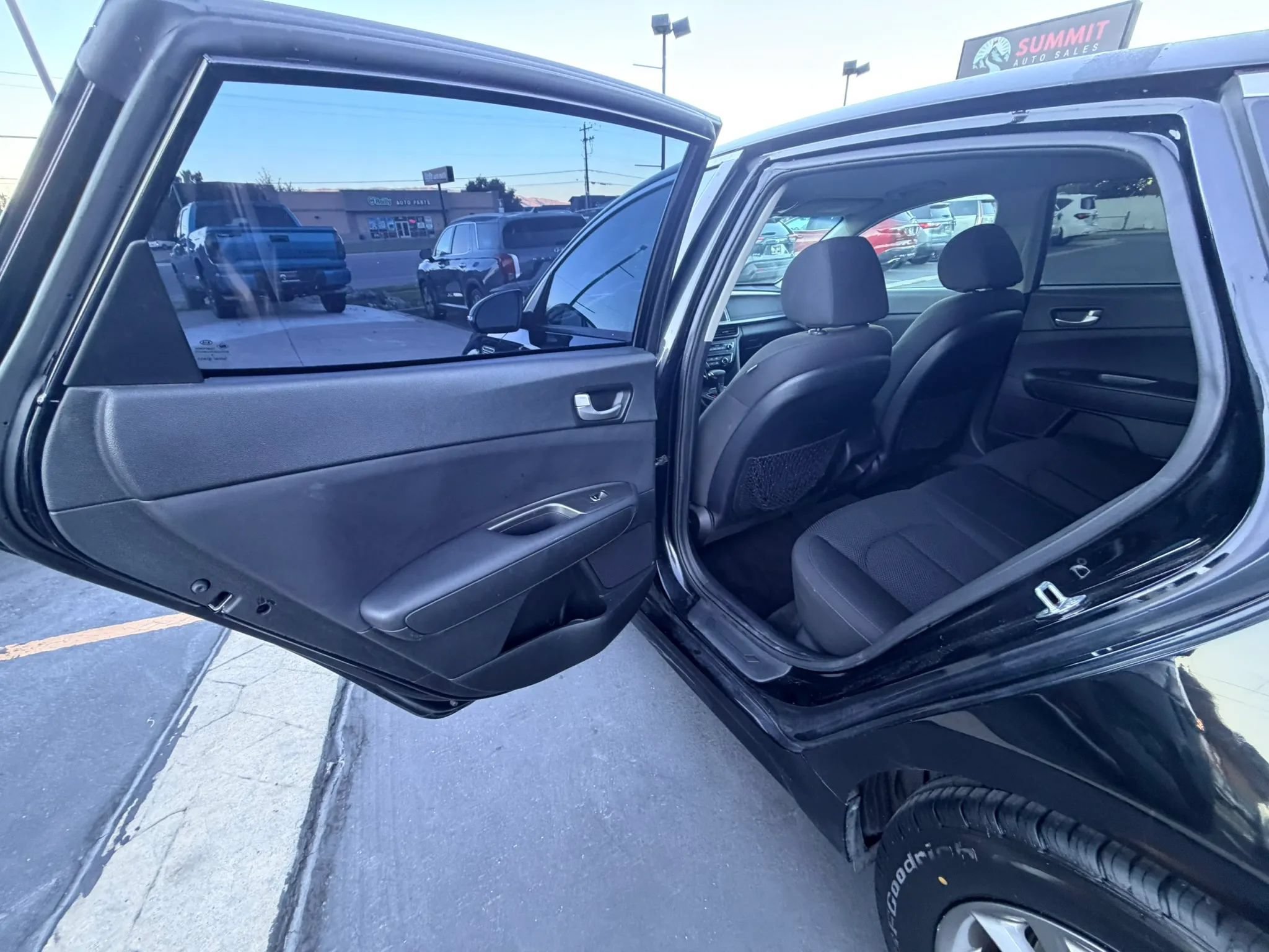 Used 2020 Kia Optima LX FWD image 18