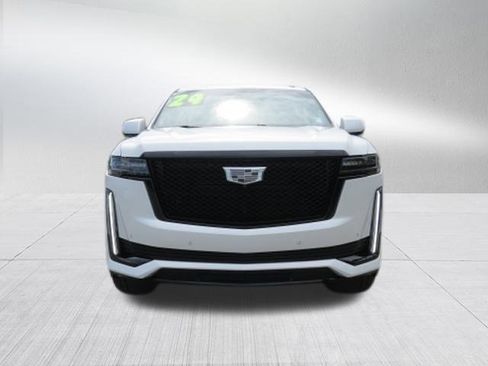 Certified 2024 Cadillac Escalade Sport Platinum w/ LPO, ONYX Package image 8