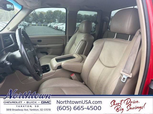 Used 2004 Chevrolet Silverado 2500 LS AWD/4WD image 14