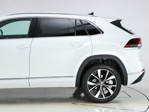 New 2026 Volkswagen Atlas Cross Sport SEL Premium R-Line AWD/4WD image 42
