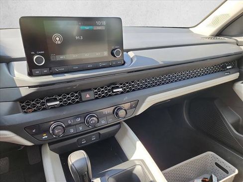 Used 2024 Honda Accord EX image 22