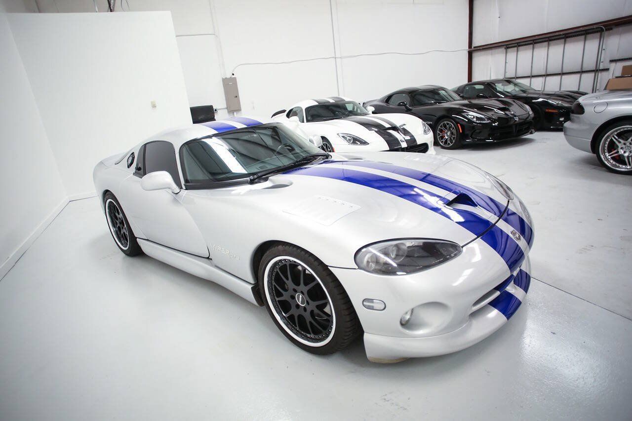 Used 1999 Dodge Viper GTS RWD image 12