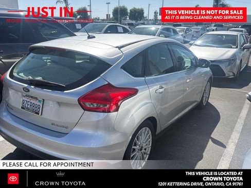 Used 2018 Ford Focus Electric Hatchback FWD image 4