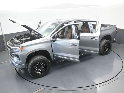 Used 2023 Chevrolet Silverado 1500 High Country w/ Technology Package image 79