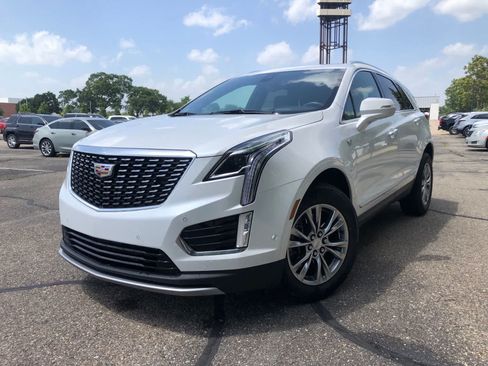 Used 2023 Cadillac XT5 Premium Luxury w/ Technology Package AWD/4WD image 1