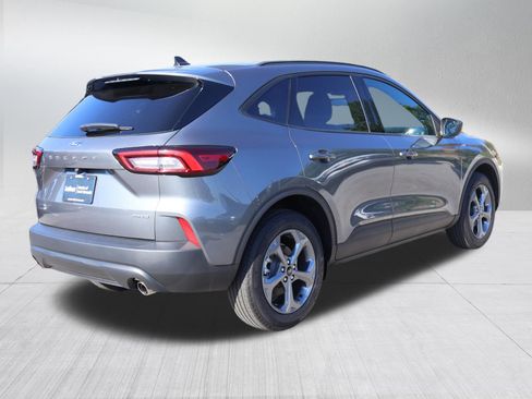 Used 2025 Ford Escape ST-Line AWD/4WD image 6