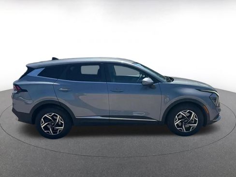 Used 2025 Kia Sportage LX FWD image 16