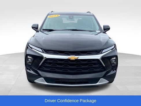 Certified 2024 Chevrolet Blazer LT w/ Convenience Package FWD image 2