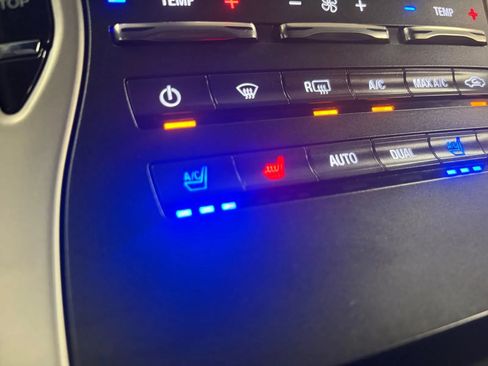 Used 2017 Lincoln MKX Reserve w/ Lincoln MKX Climate Package AWD/4WD image 24