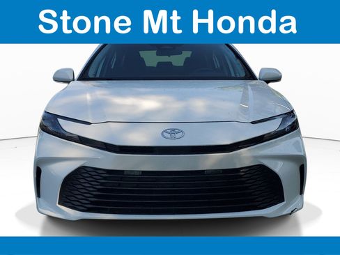 Used 2025 Toyota Camry LE FWD image 2