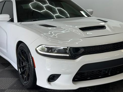 Used 2022 Dodge Charger Scat Pack w/ Daytona Edition Group RWD image 2