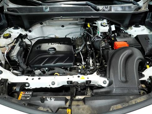 Used 2021 Buick Encore GX Essence AWD/4WD image 9