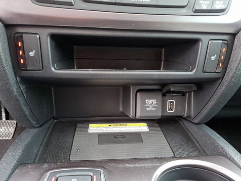 Used 2023 Honda Passport EX-L image 25