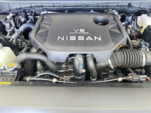 New 2025 Nissan Armada Platinum Reserve image 17