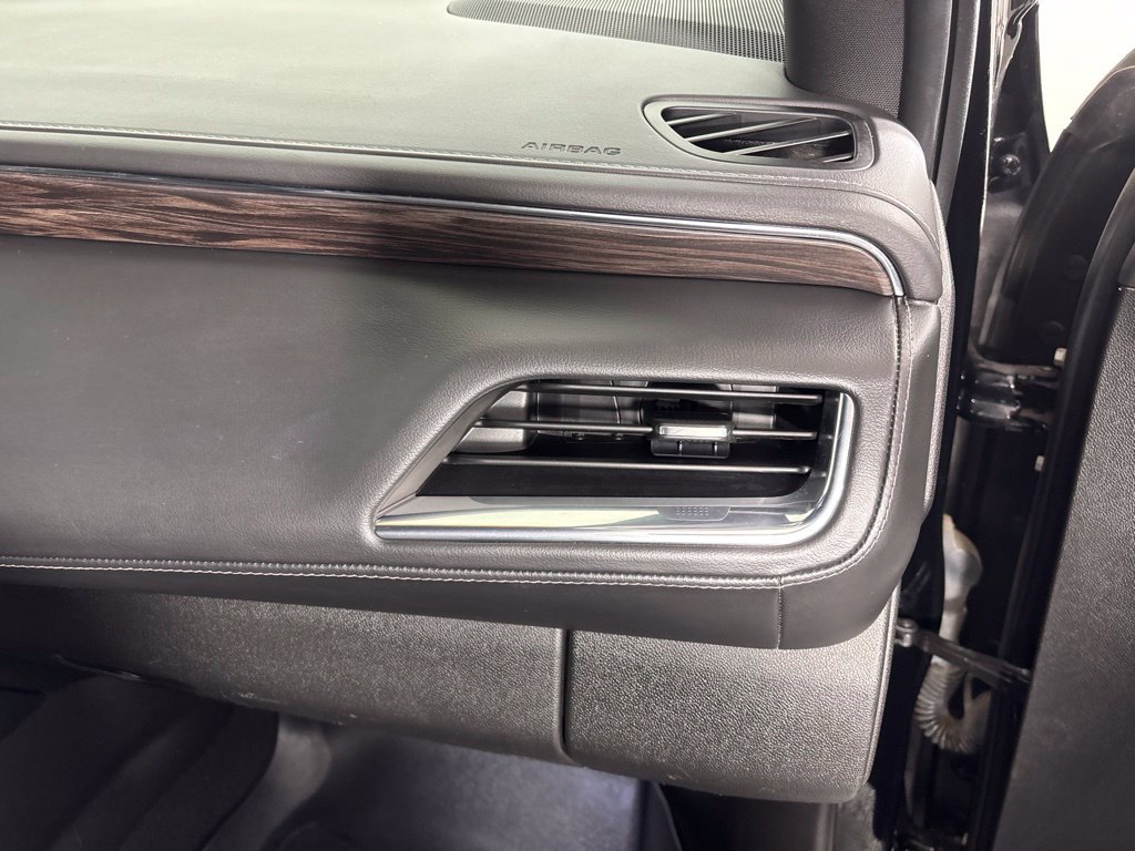 Used 2023 Chevrolet Suburban LS AWD/4WD image 19