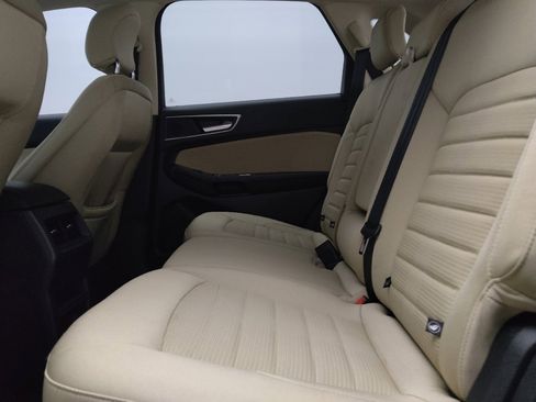 Used 2017 Ford Edge SEL FWD image 18