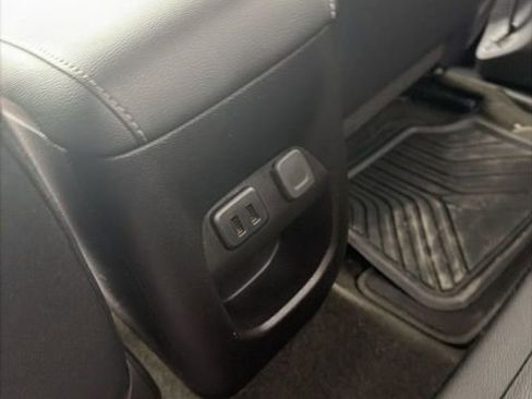 Used 2018 Chevrolet Colorado LT w/ LT Convenience Package image 23