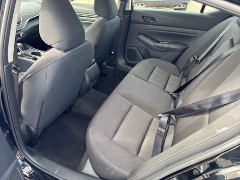 Used 2025 Nissan Altima 2.5 SV image 13