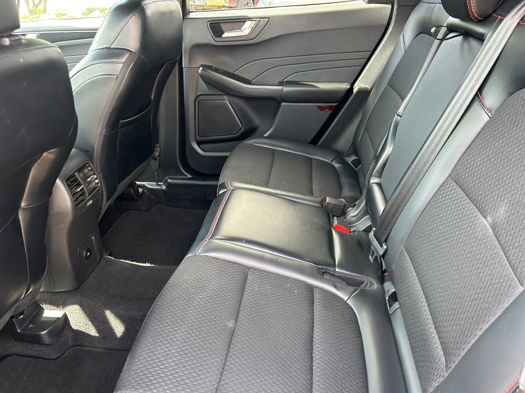 Used 2025 Ford Escape ST-Line FWD image 14
