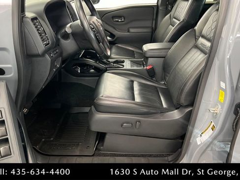 Used 2022 Nissan Frontier PRO-4X w/ Pro-4X Premium Package AWD/4WD image 18
