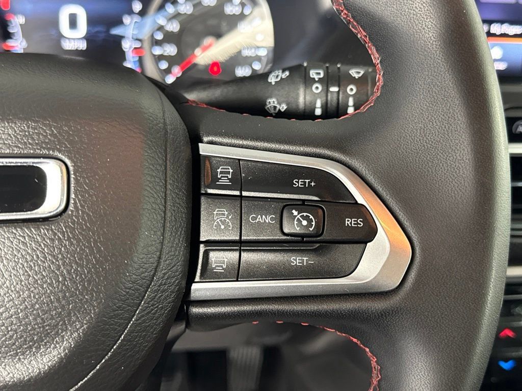 Certified 2025 Jeep Compass Trailhawk AWD/4WD image 22