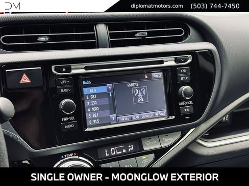Used 2015 Toyota Prius C Two FWD image 32