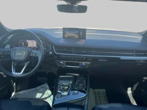 Used 2018 Audi Q7 3.0T Prestige w/ Prestige Package AWD/4WD image 14