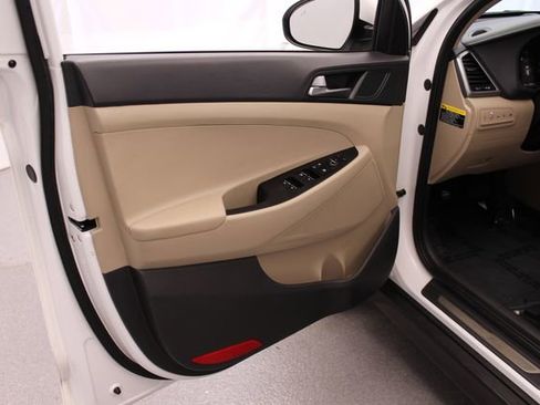 Used 2016 Hyundai Tucson Limited w/ Option Group 03 FWD image 14