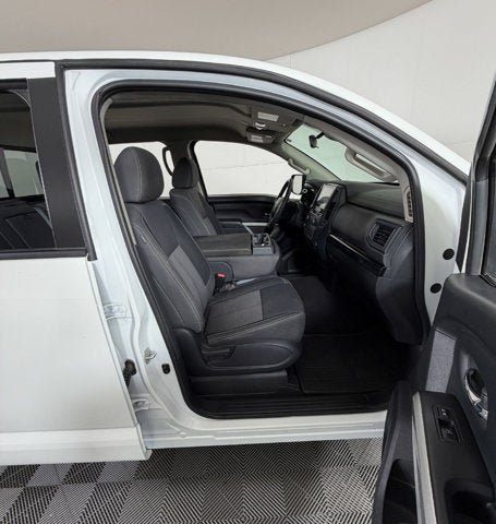 Used 2022 Nissan Titan SV w/ Accessory Utility Package RWD image 6