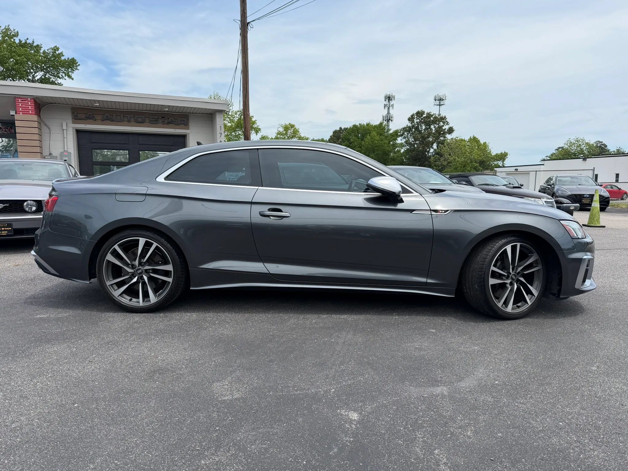 Used 2022 Audi S5 Premium Plus w/ Premium Plus AWD/4WD image 2