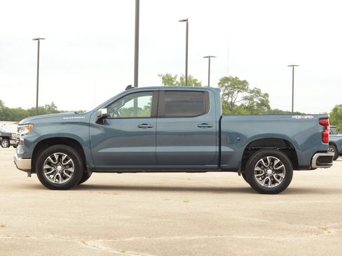 Used 2024 Chevrolet Silverado 1500 LT AWD/4WD image 4