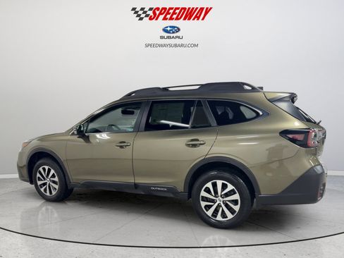 Used 2022 Subaru Outback Premium AWD/4WD image 9
