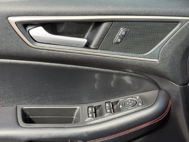 Used 2021 Ford Edge ST-Line FWD image 21